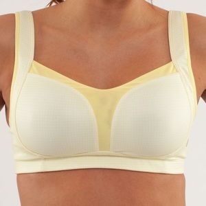 Lululemon bundle! 2 Ta Ta Tamer